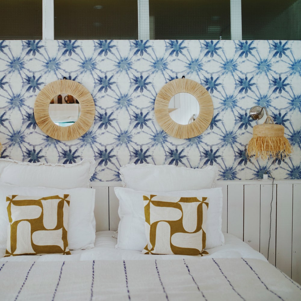 Chambre-Hotes-marseille-LA-PINEDE-©-LEA-DOMINGUEZ-chambre-linge-lit