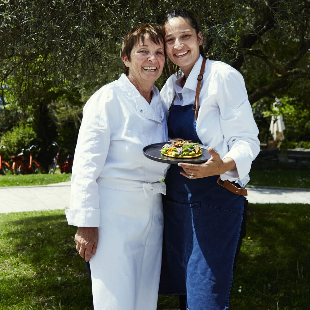 Les cheffes Reine et Nadia Sammut de l’Auberge La Fénière.