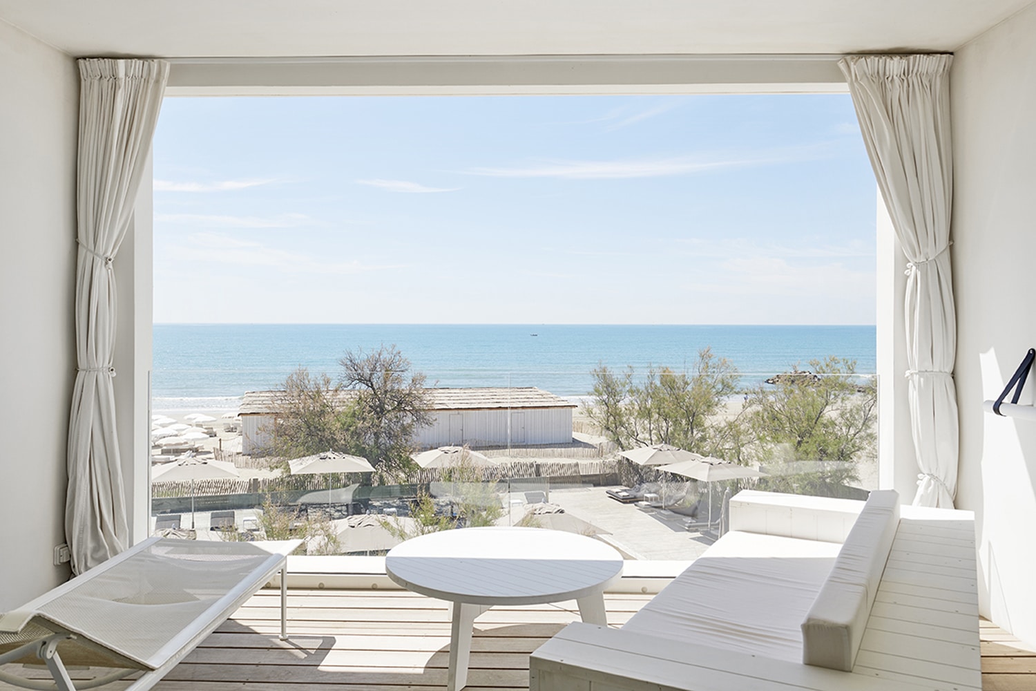 Deconfinez-moi-ici-#7-Plage-Palace-CHAMBRE-MER-LUXE