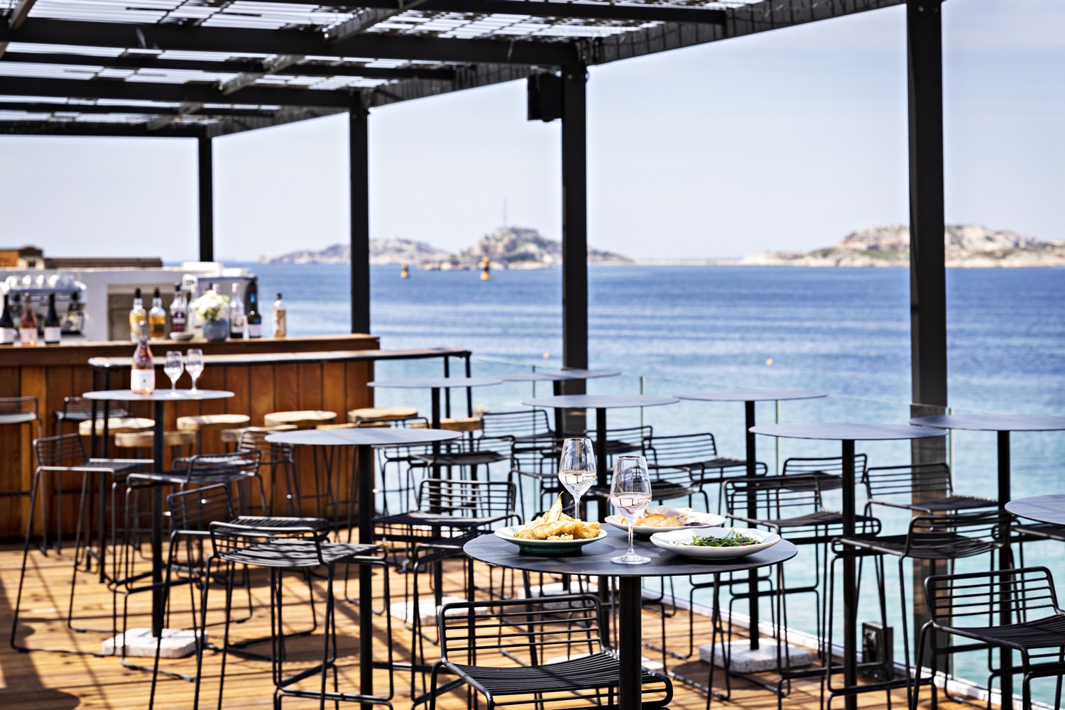 FONTENILLE-Les-Bords-de-Mer-Marseille-restaurant-®Yann-Deret
