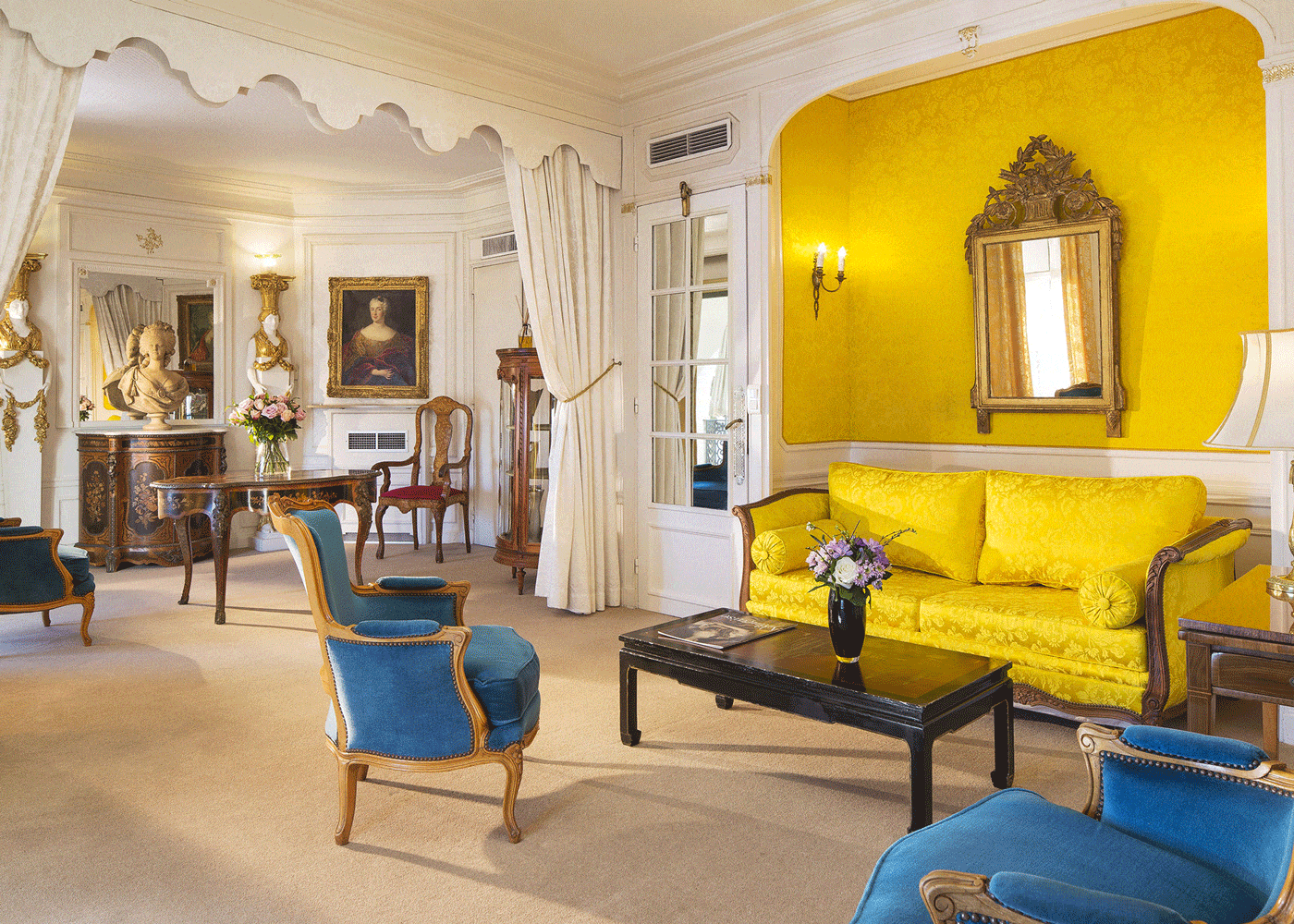 LE-NEGRESCO-SUITE-LUXE_Marie-Antoinette