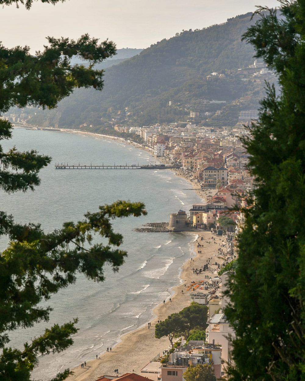 La-Ligurie-plages-sable-italiennes