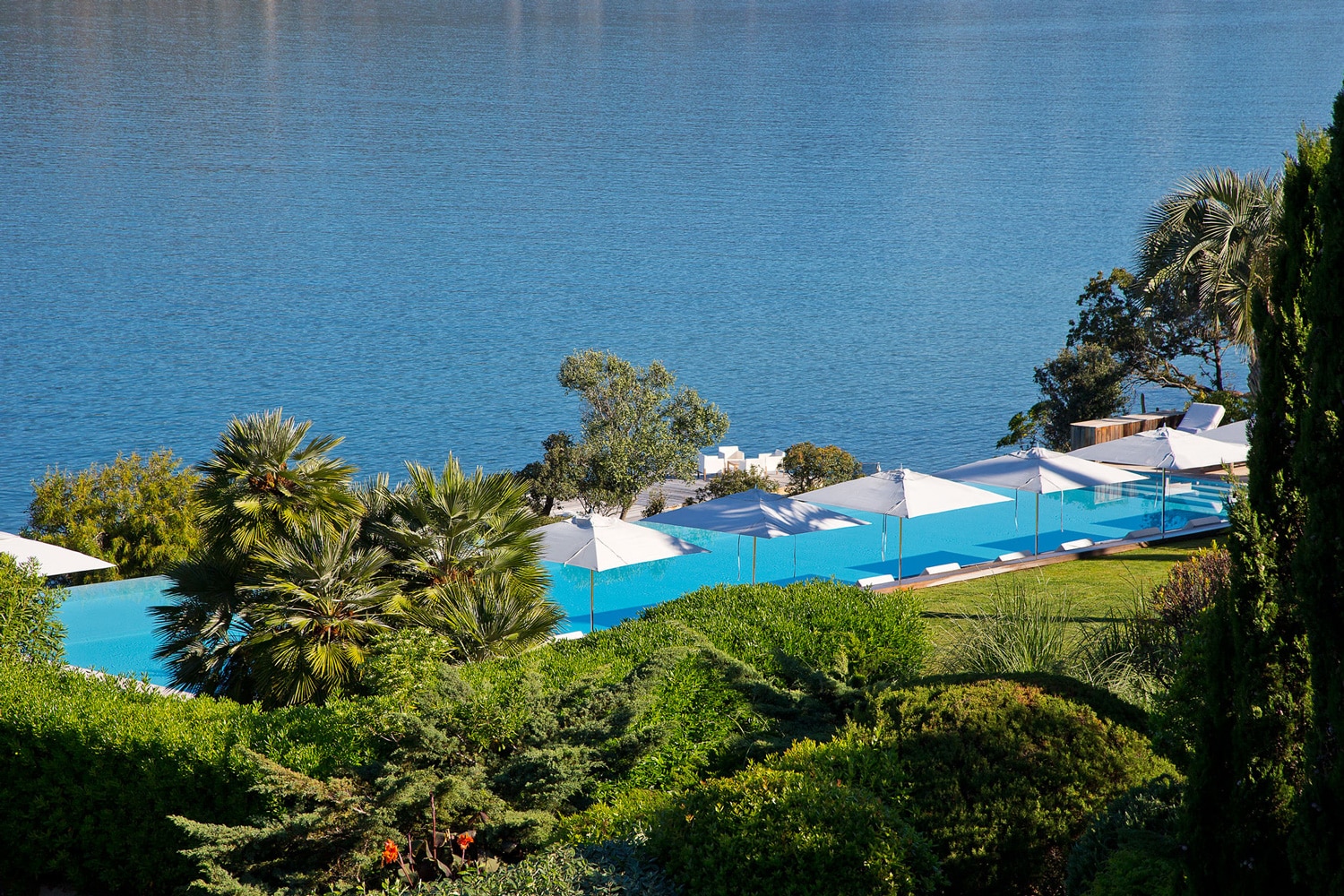 Piscines-Hotels-Casadelmar-Porto-Vecchio-piscine-©-Serge-Detalle