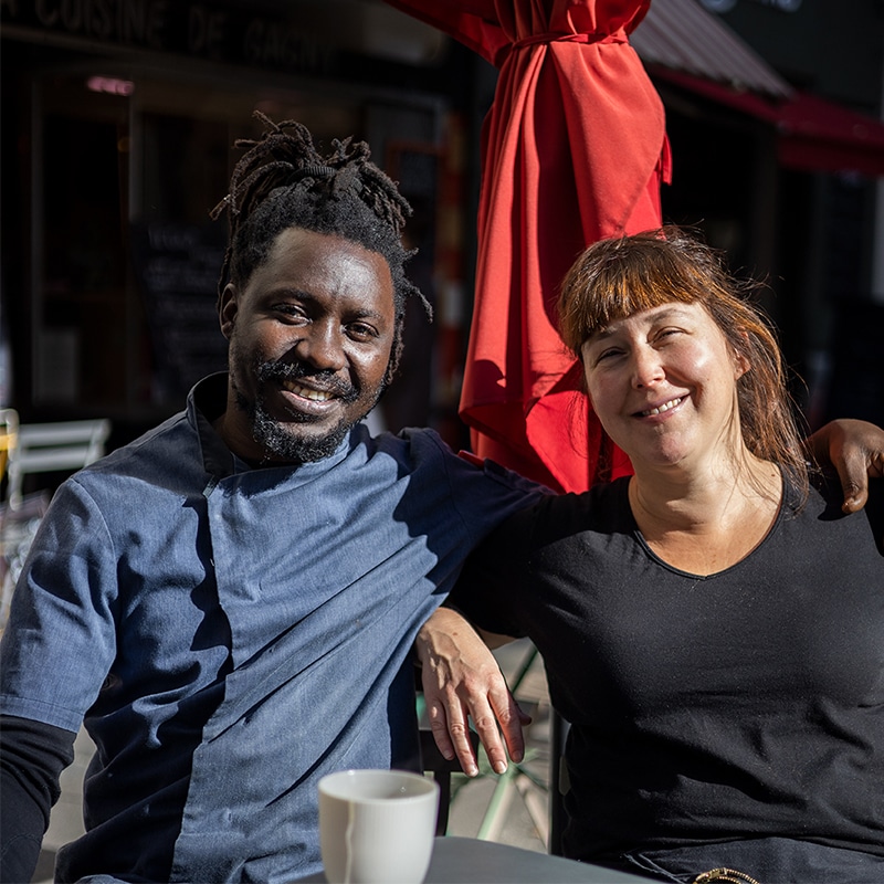 Julie et Gagny Sissoko, créateurs de la recette de poires pochées à l’hibiscus de Gagny Sissoko.