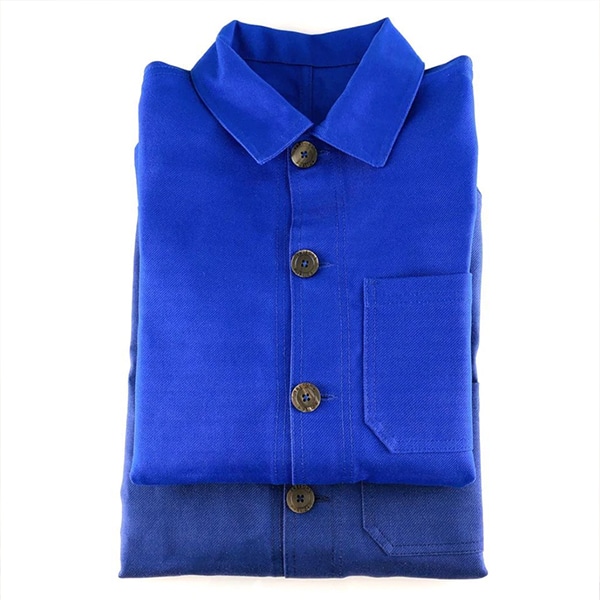Chemises bleu de Chine de la marque niçoise Trésors Publics.