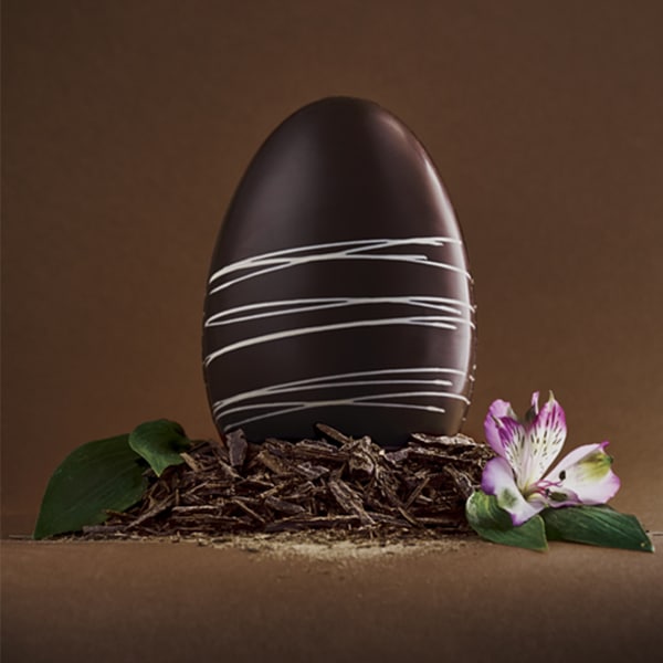 Œufs de Pâques en chocolat de la marque Cémoi à Perpignan.