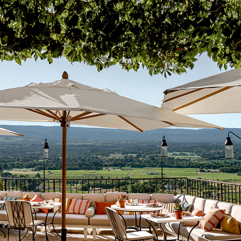 L’hôtel Crillon Le Brave, lieu du chef Adrien Brunet.
