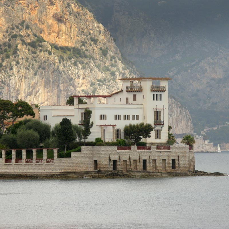 La Villa Kérylos à Beaulieu-sur-mer par le Monument jeu d’enfant.
