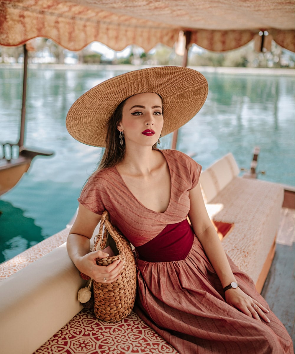 createurs-marseille-LENA_KLAR_robe_Emily_Rouge_Safran_photo_Iddavanmunster