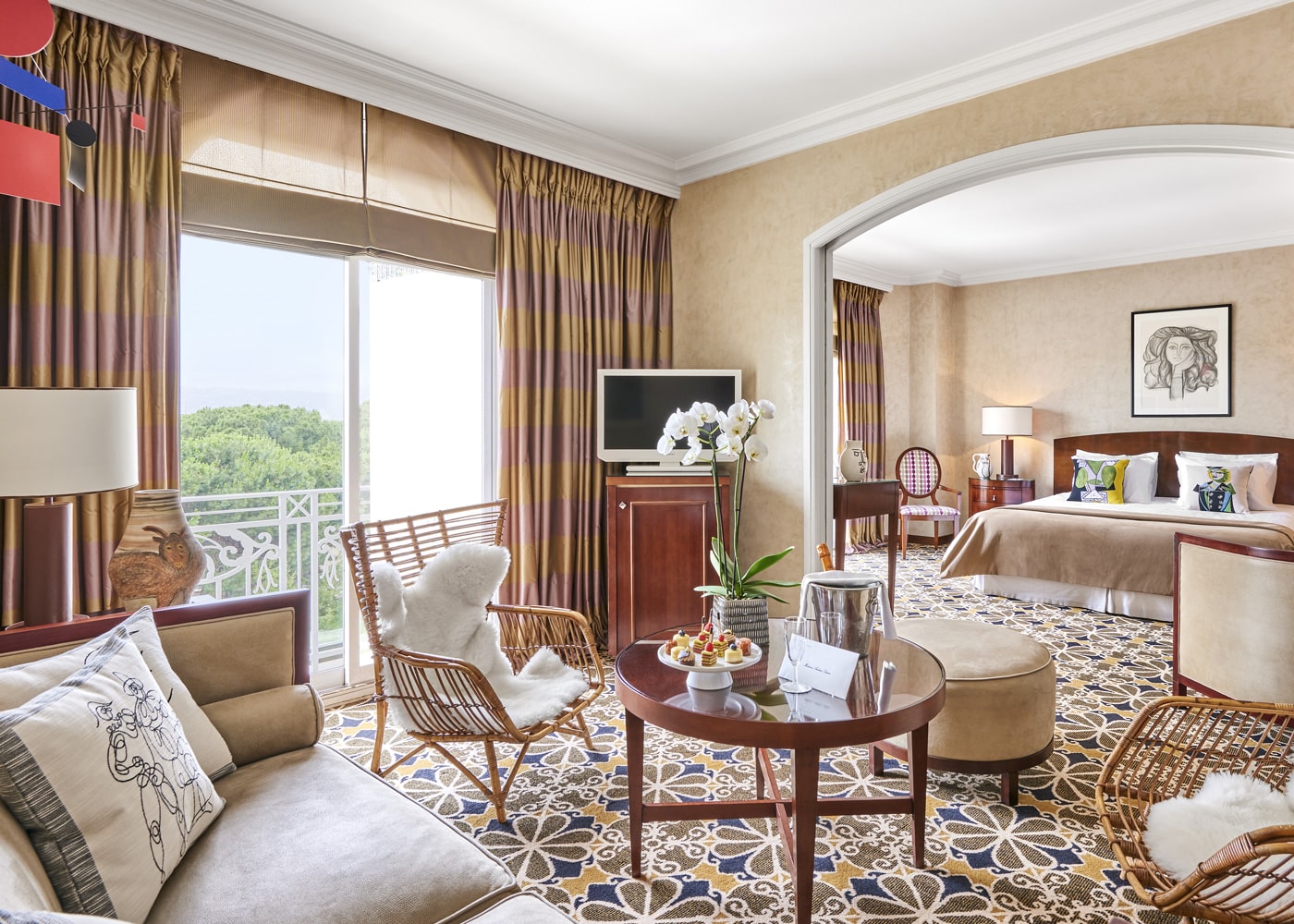 deconfinez-moi-ici-#6-Hotel-Juana-chambre-suite-vue