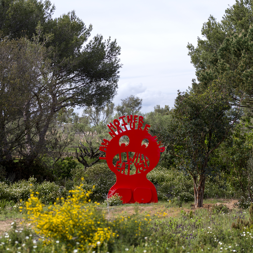 domaines-art-nature-fondation-carmignac-Olaf-Breuning-Mother-Nature-2018-photo-marc-domage