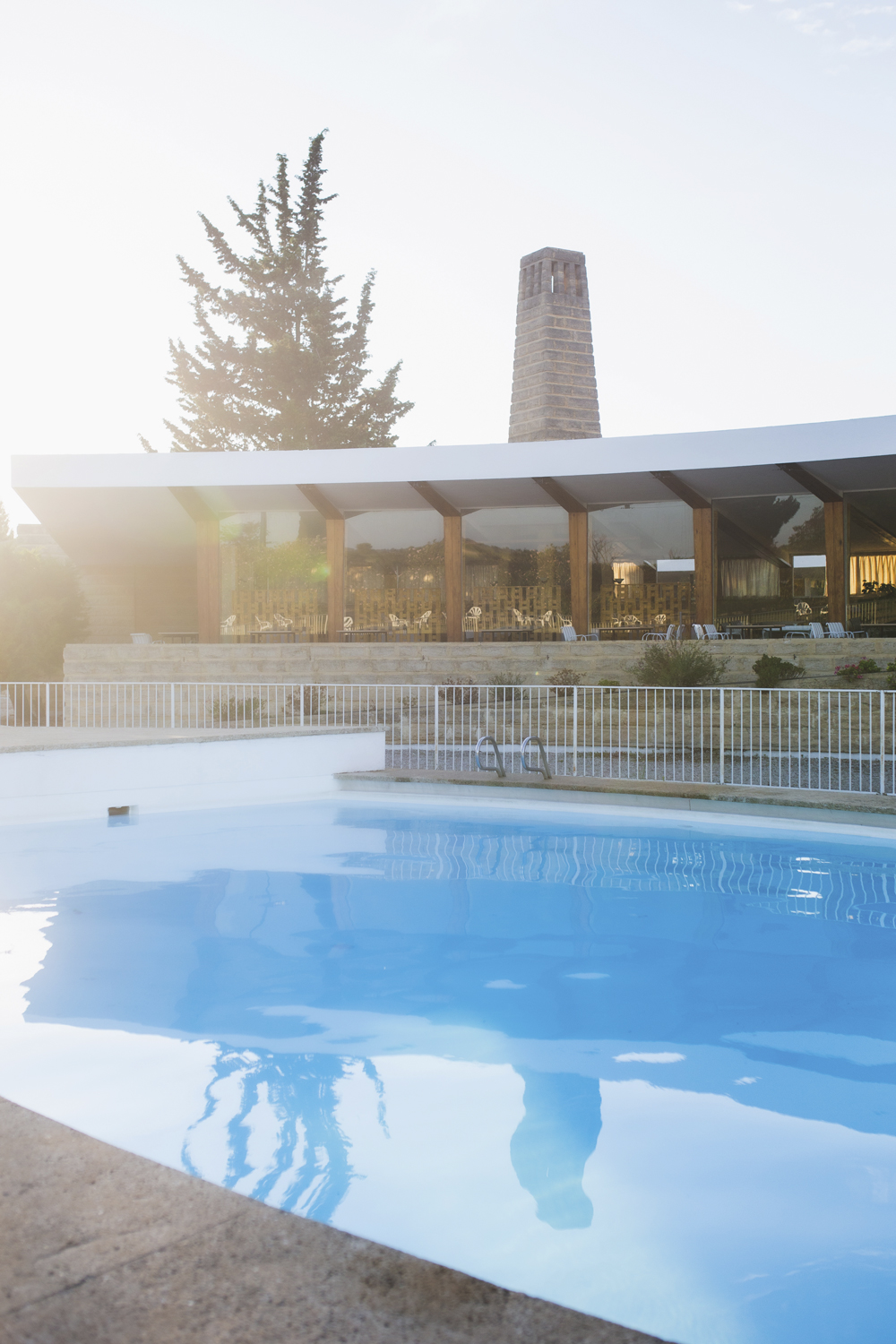 les-cabanettes-motel-retro-arles