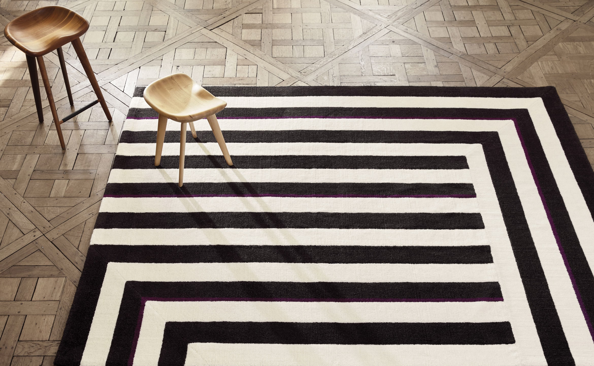 manufacture-cogolin-tapis-Four-Corners-by-Jason-Miller_Flagstaff-tapis-noir-blanc