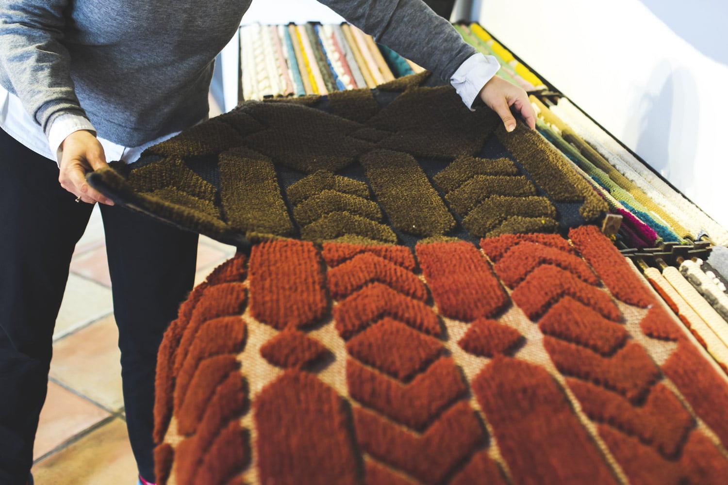 manufacture-cogolin-tapis-hauts-reliefs-india-mahdavi-motifs-tangram-karolina-kodlubaj