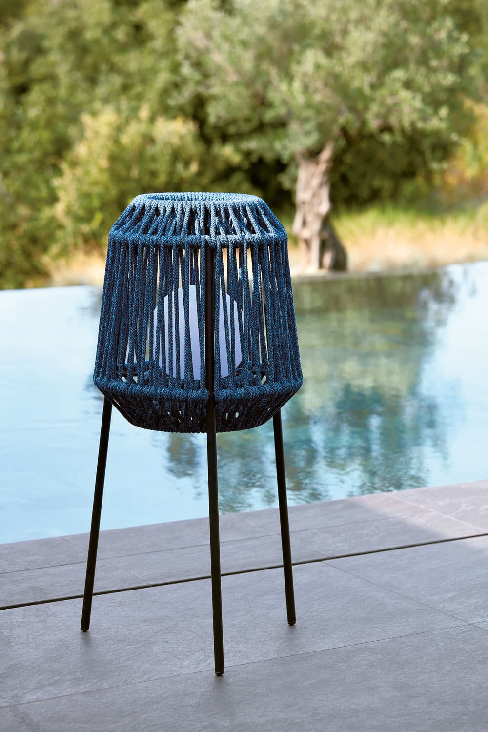 mcm-dehors-toutes-sifas-lighting-lampadaire-eric-carrere