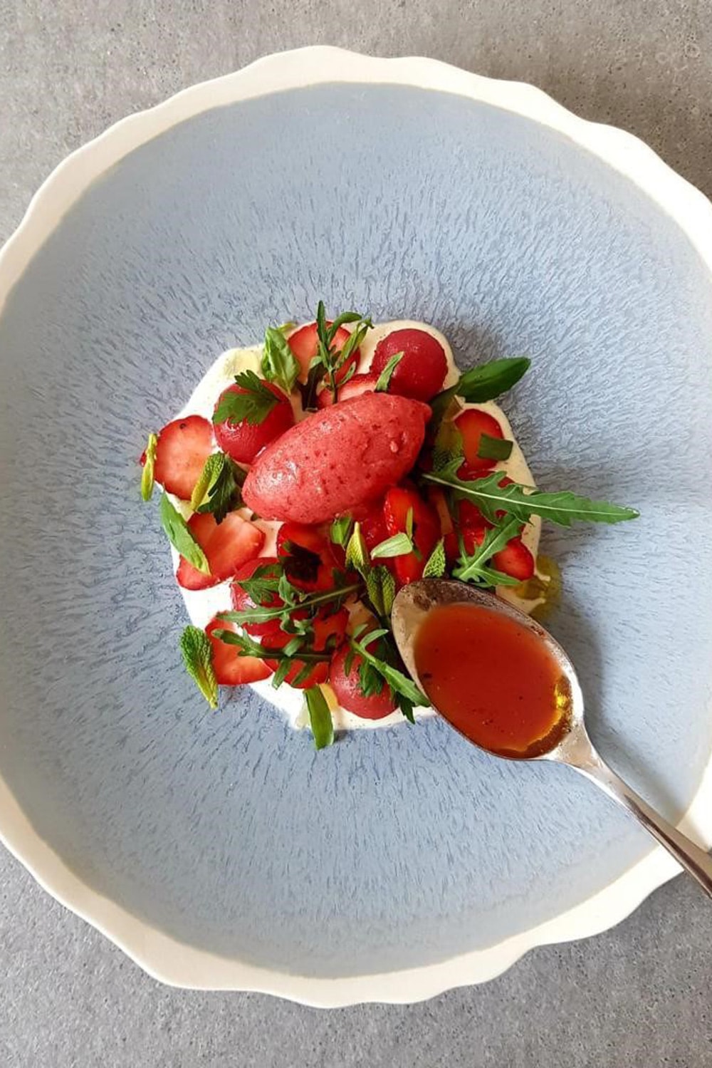 Tomato-and-Strawberry-Salad-Cheval-Blanc-Saint-Tropez-Arnaud-Donckele