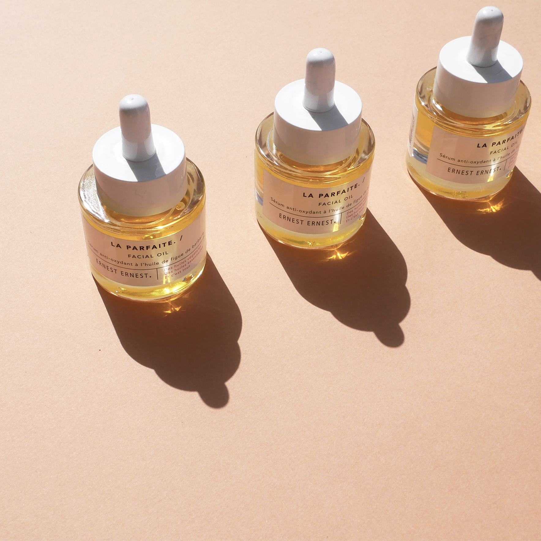 Trois sérums anti-oxydant à l’huile de figue de la marque de cosmétique Ernest Ernest.