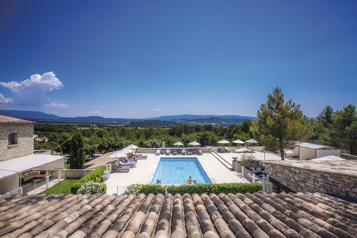 relais-&-chateaux-cote-campagne-chic-le-phebus-joucas-luberon aioli