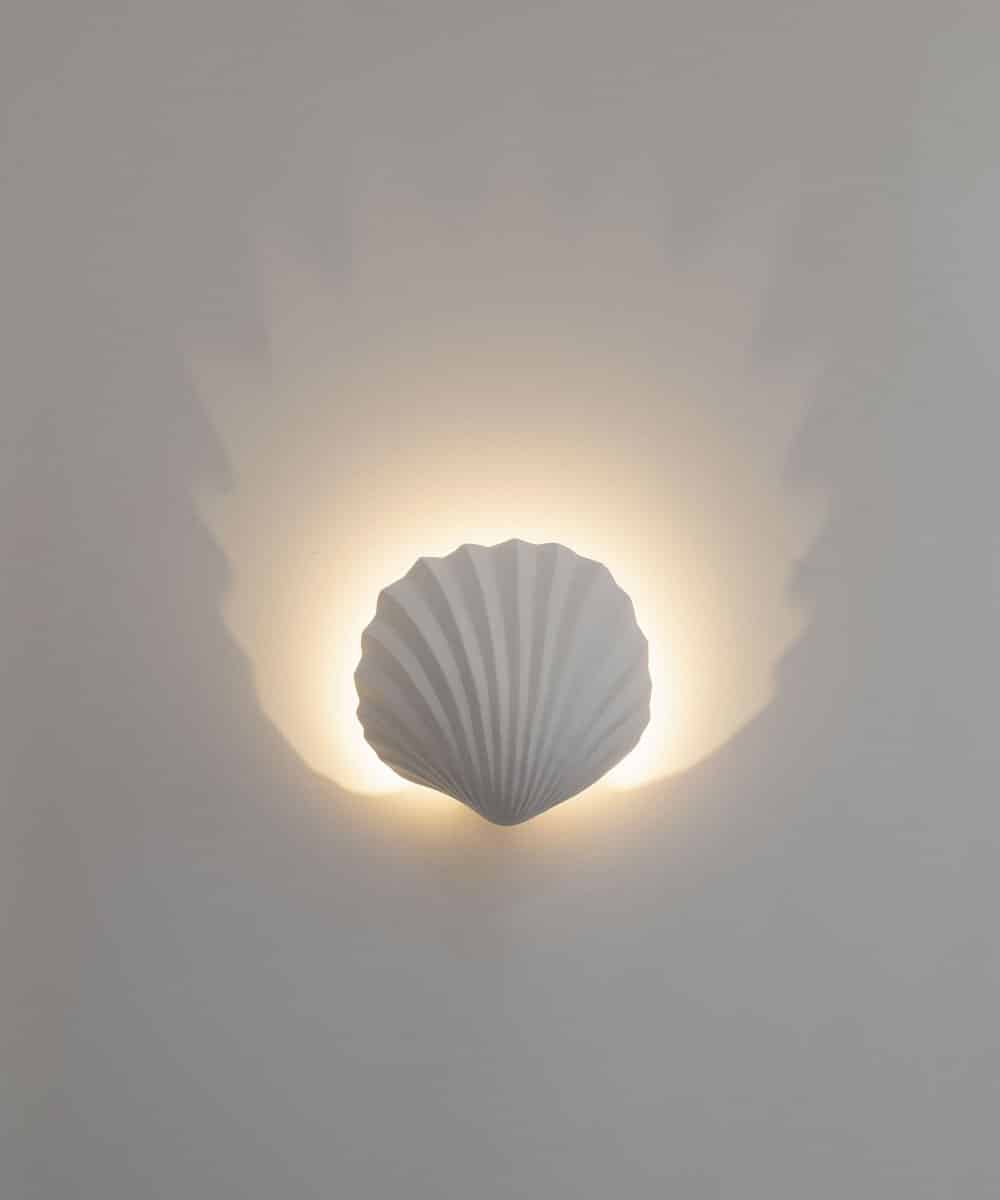 L’applique Minorque en forme de coquillage de chez Monochromic à retrouver au salon Maison et Objet 2021.