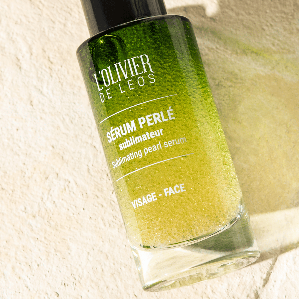 Shopping clean cosmétiques avec le sérum perlé sublimateur par L’Olivier de Leos.