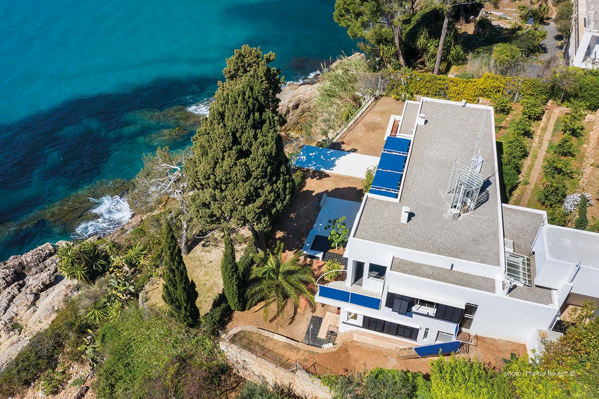 La villa E-1027 du sud à l’esprit moderne.