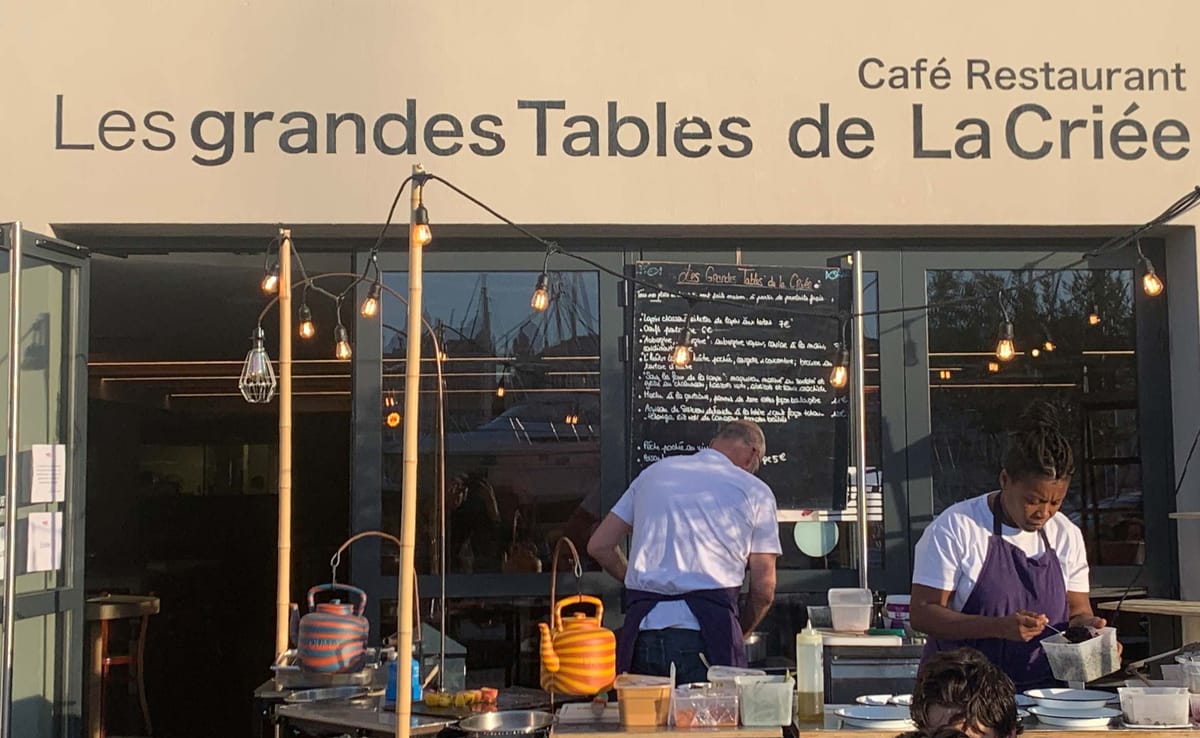Les-4-AS-Les-Grandes-Tables-de-La-Criée