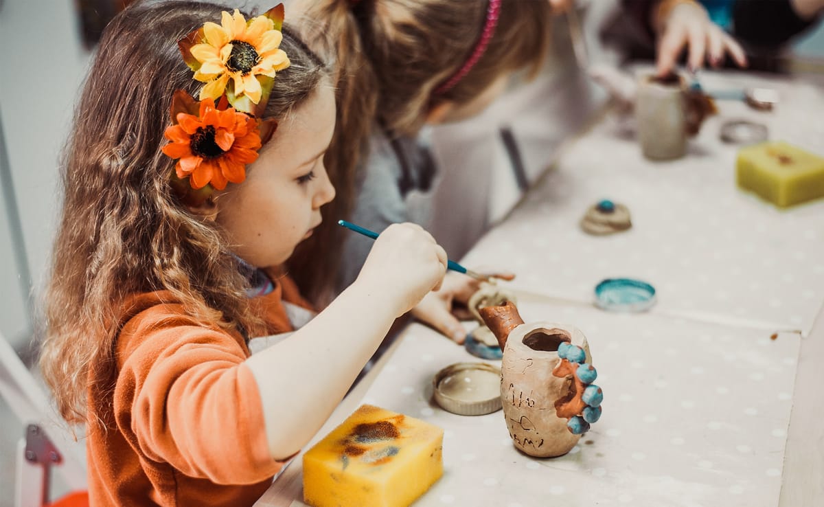 10 idées d’activités et stages pour occuper les enfants en vacances.