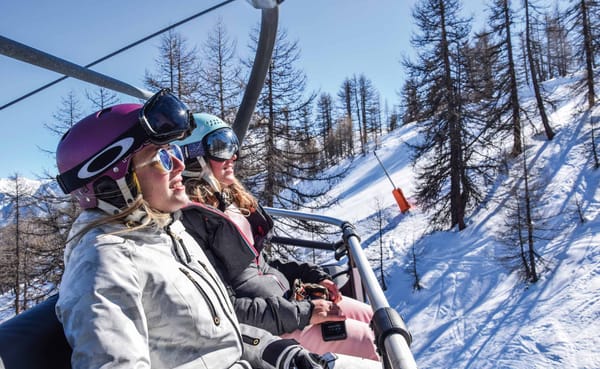 Stations-Ski-remontees mecaniques filles