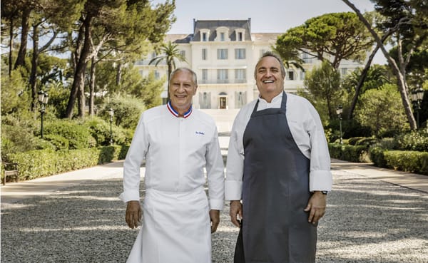 Hotel-Cap-Eden-Roc-Chefs-Arnaud-Poette-et-ERIC-FRECHON-BRISTOL-mcmd