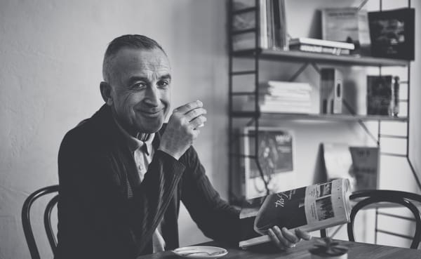 Jean Florès, le théâtre au corps