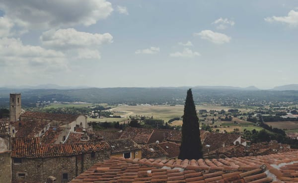 pays-fayence-dans-les-ateliers-panorama-village