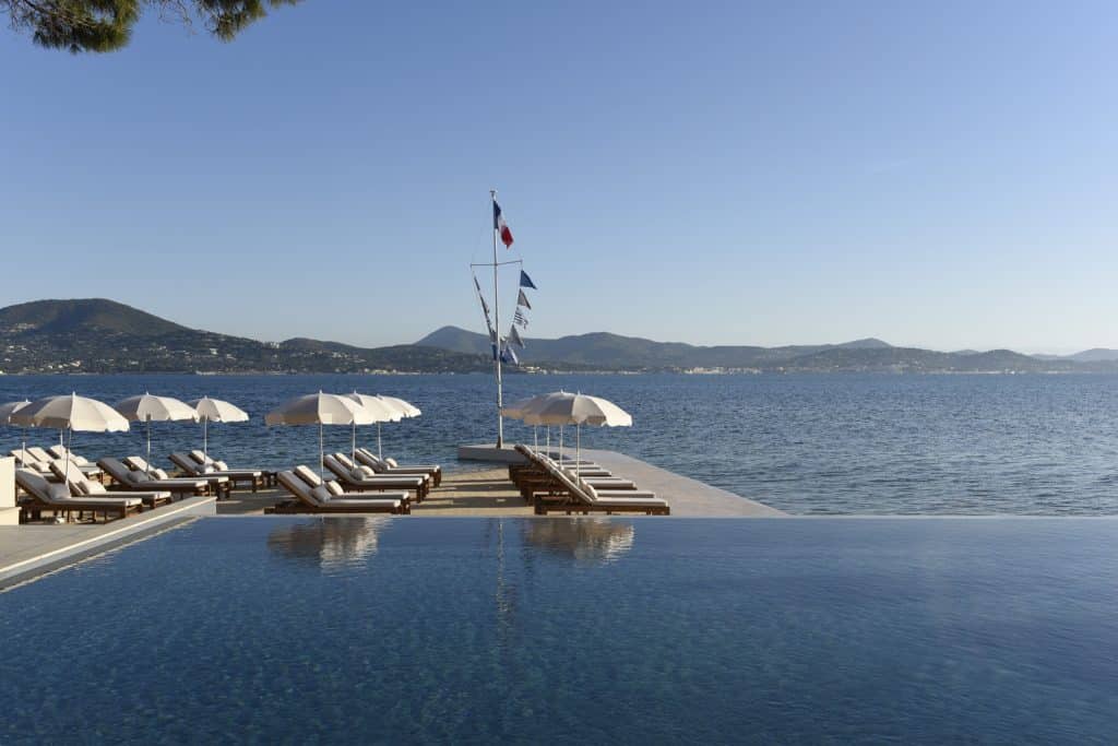 Piscines-Hotels-Cheval-Blanc-St-Tropez---Pool-with-a-View-©V-Mati