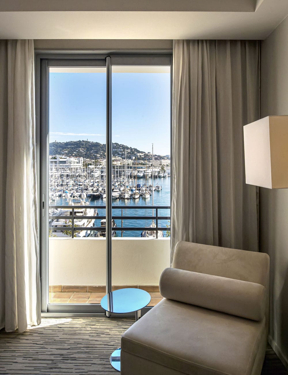 Sudnly-Radisson-Blu-1835-Hotel-Cannes-Suite